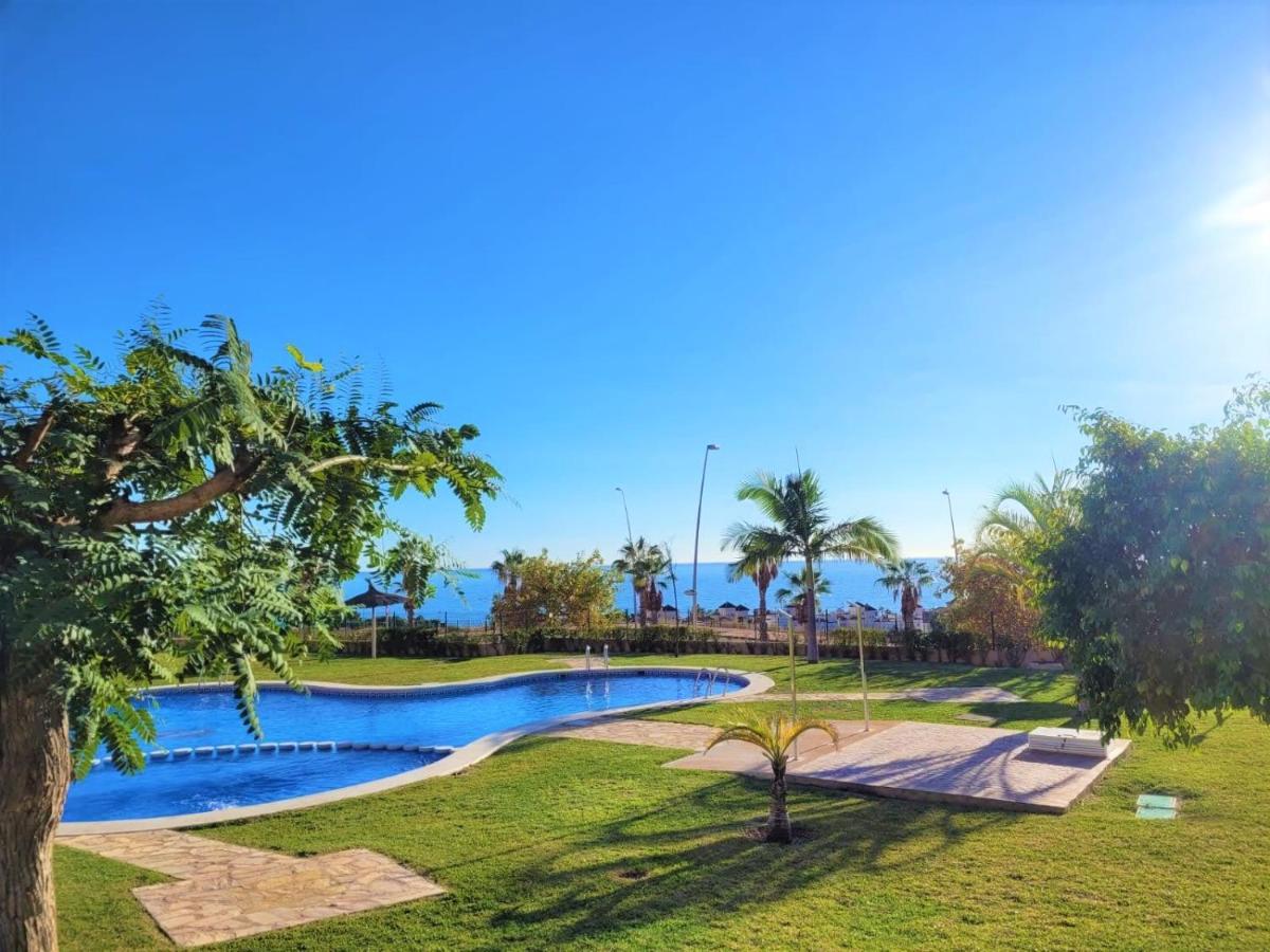 Espacioso Apartamento Con Preciosos Jardines Y Bbq Исла-Плана Экстерьер фото
