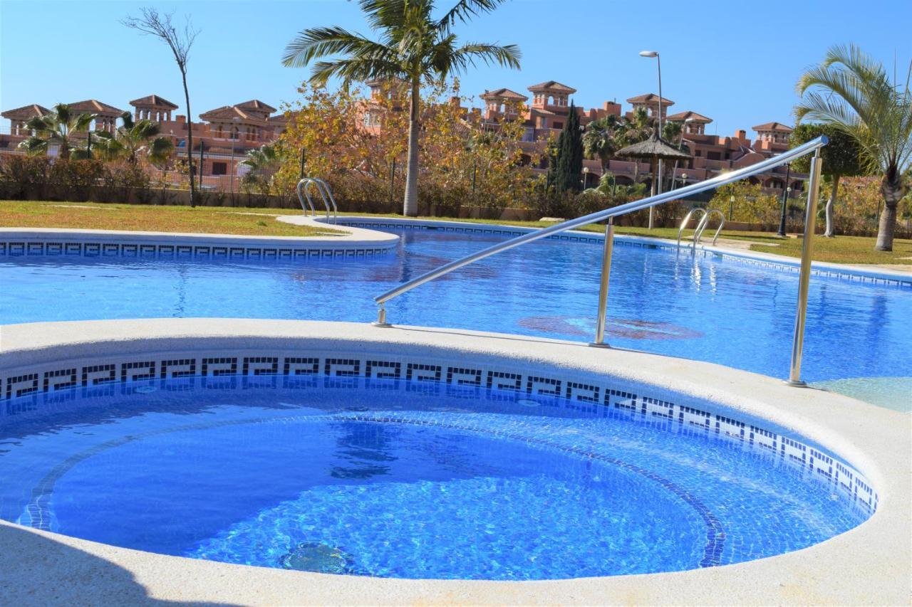 Espacioso Apartamento Con Preciosos Jardines Y Bbq Исла-Плана Экстерьер фото
